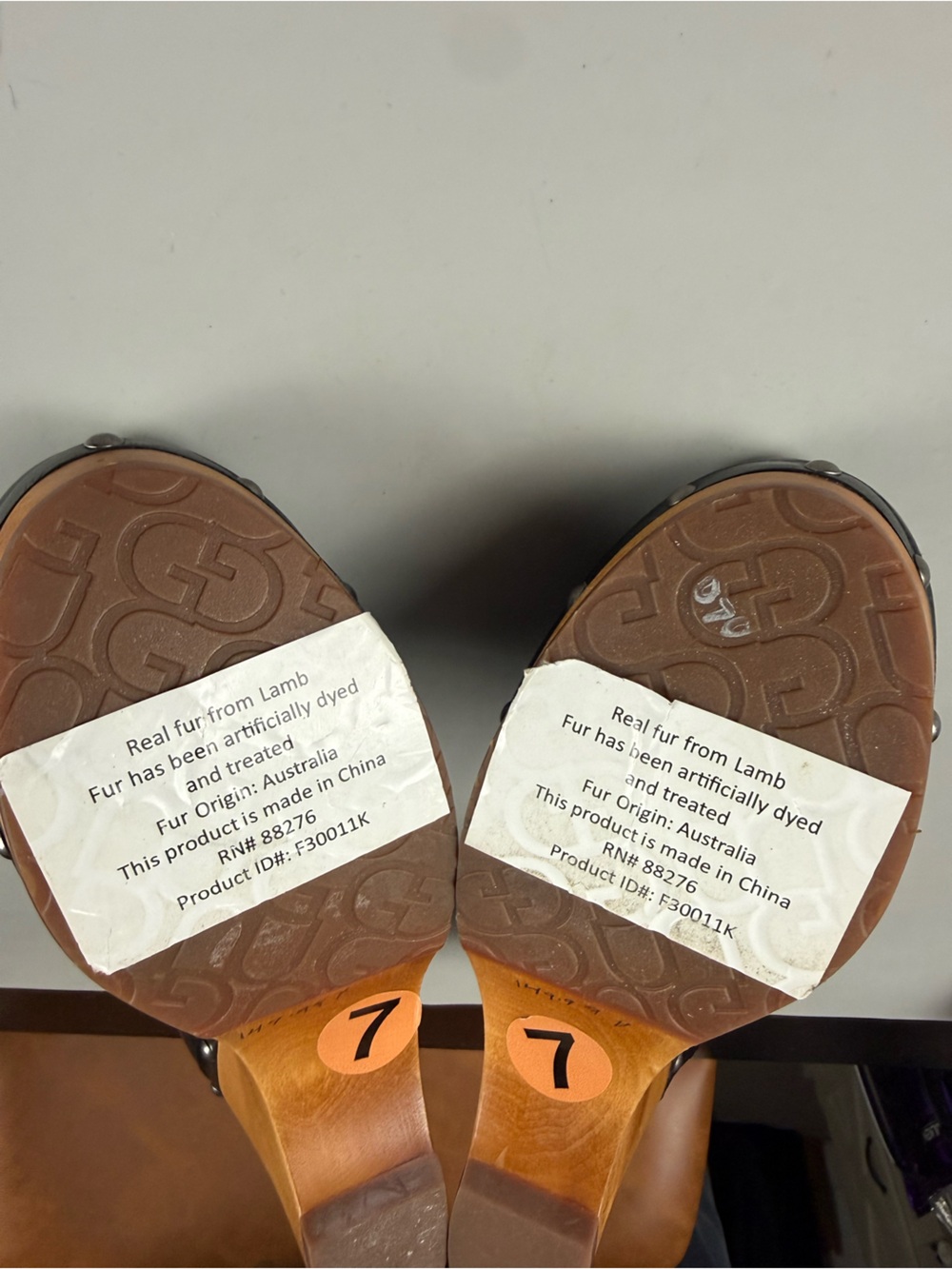 UGG Australia Chrissie T-Strap Wooden Clog Platform Heels Black Leather Womens 7 - Picture 8 of 10